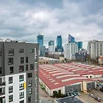 Metro Plocka Exquisite By Renters