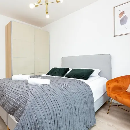 Metro Plocka Exquisite By Renters דירה ורשה