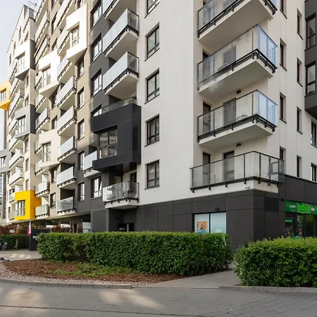 Metro Plocka Exquisite By Renters ワルシャワ
