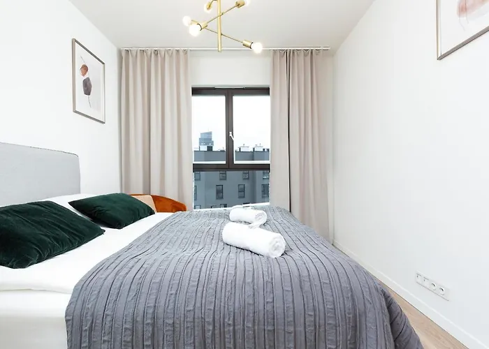 Metro Plocka Exquisite By Renters Apartment *