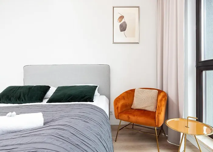 Metro Plocka Exquisite By Renters Apartment *