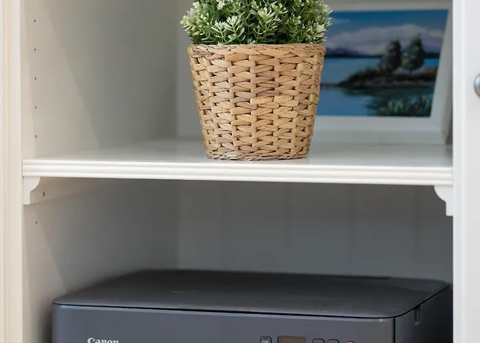 Apartment Metro Plocka Exquisite By Renters *