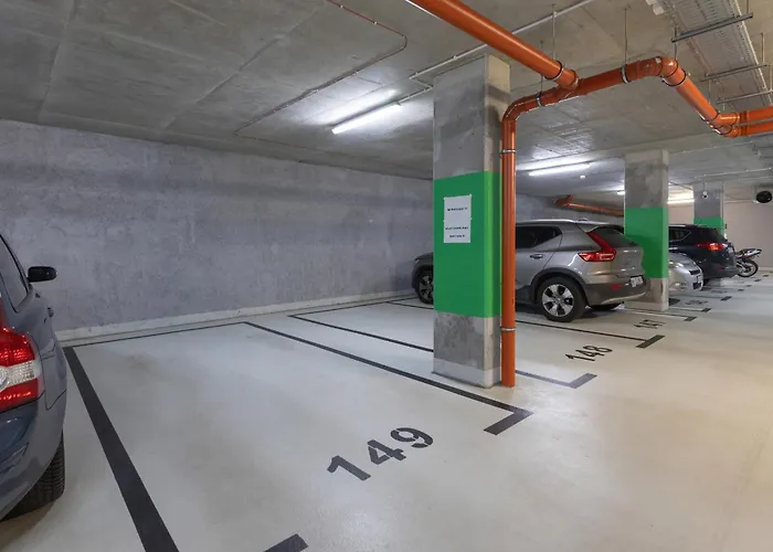 Metro Plocka Exquisite By Renters