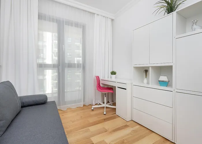 Metro Plocka Exquisite By Renters Apartment Warsaw