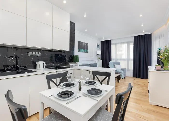 Metro Plocka Exquisite By Renters * Warsaw